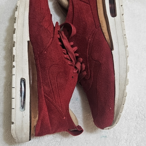 NIKE 2015 Air Max's Royal Gym Red Suede & Leather Men's Size 7.5  Sneakers Shoes - Picture 5 of 6